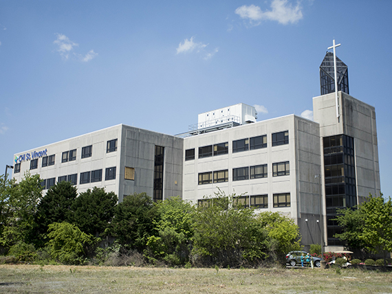 St. Vincent Hospital North LR